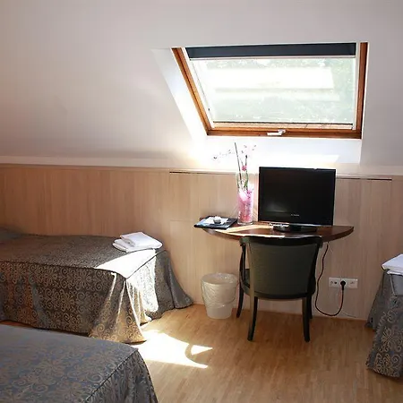Hotel Ibis Brussels East 3*