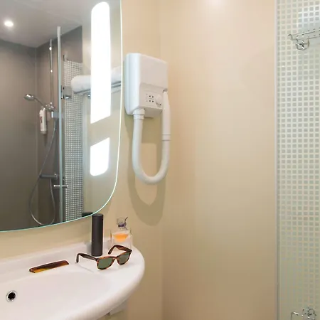 Ibis Brussels East فندق 3*