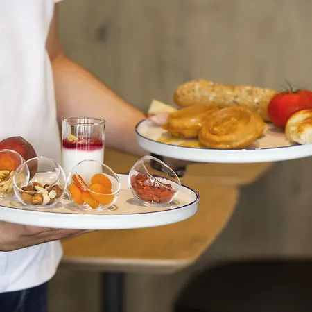 Ibis Brussels East 호텔 3*