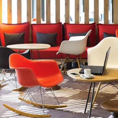 Ibis Brussels East 호텔 3*