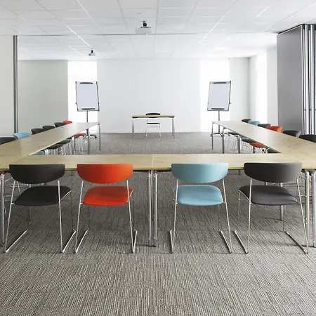 Ibis Brussels East 호텔 와브르