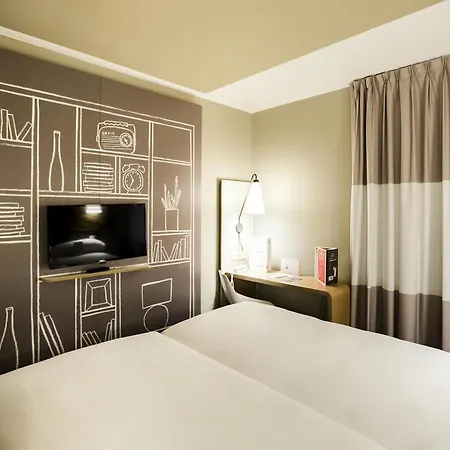 Ibis Brussels East 호텔 3*