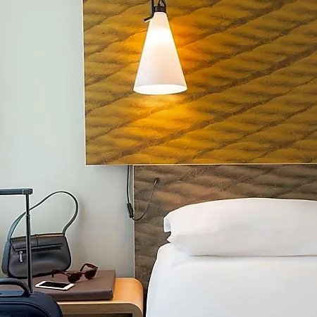 Ibis Brussels East Hotell 3*