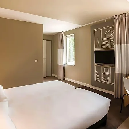 Ibis Brussels East 3*