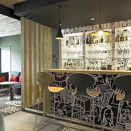 Ibis Brussels East Hotell 3*