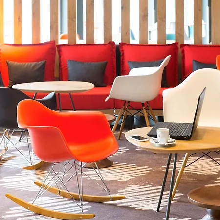 Отель Ibis Brussels East Вавр