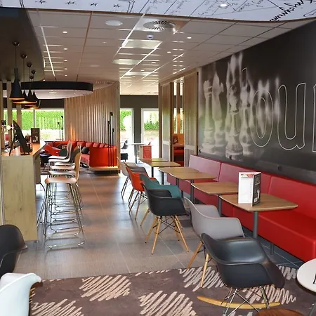 Ibis Brussels East 호텔