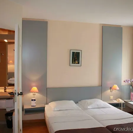 Ibis Brussels East 3*