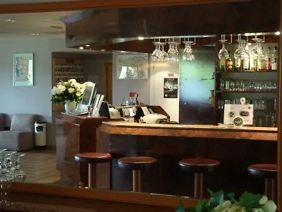 Ibis Brussels East Hotel 3*