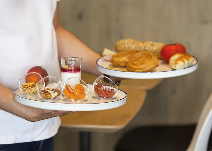 Ibis Brussels East Hotel 3*